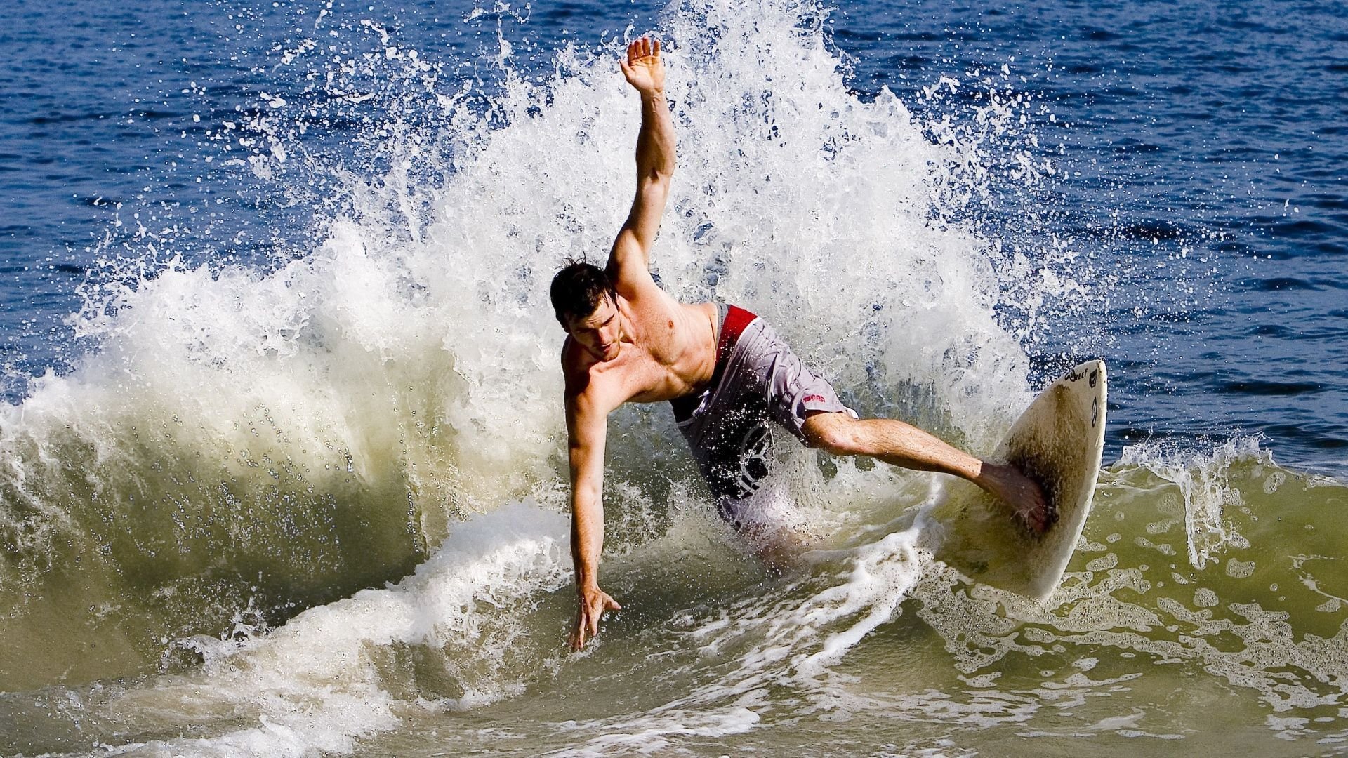 世界拳击洲际金腰带争霸赛成都站 中国拳手点数战胜英国名将，中国拳击金腰带得主有哪些